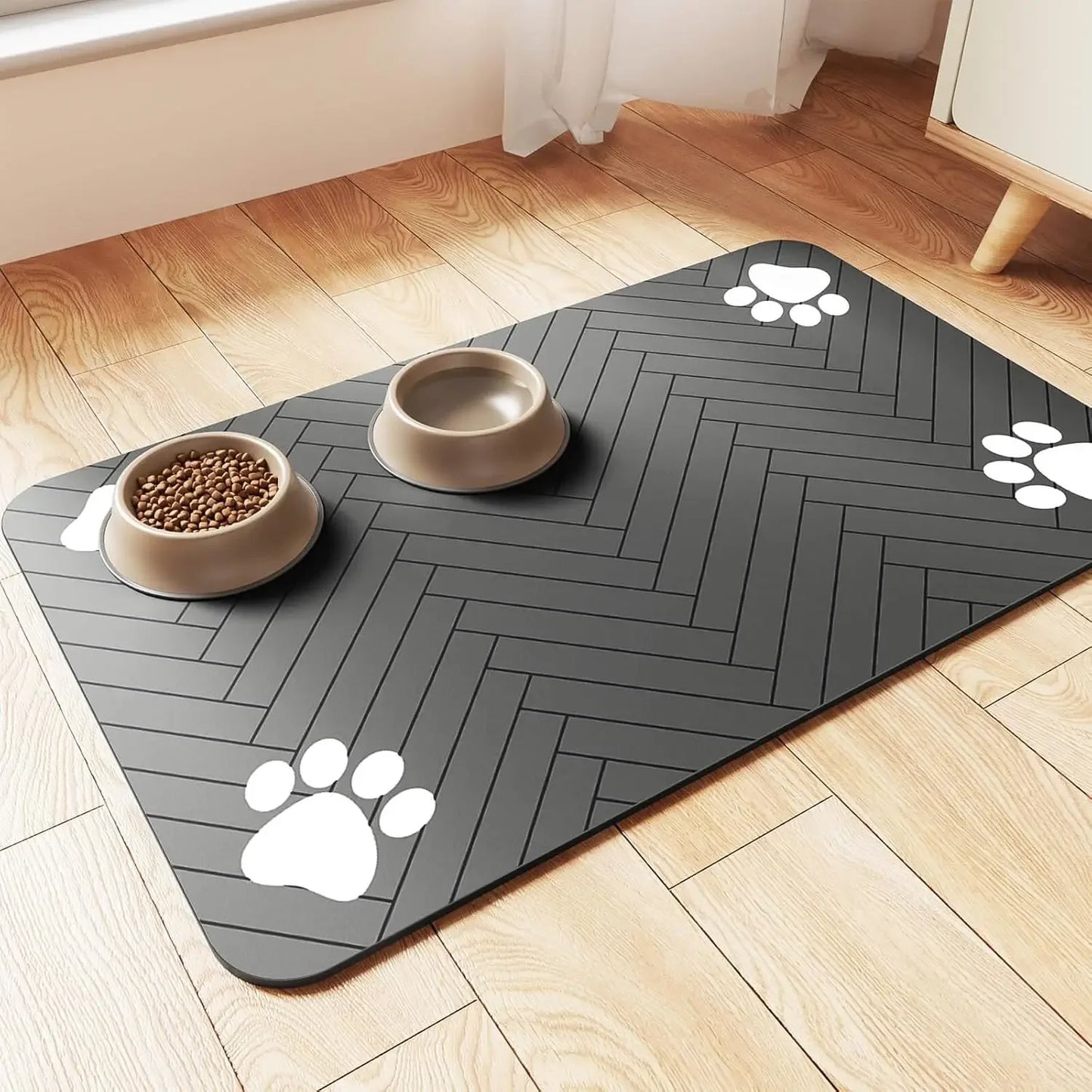 Mess-Free Feeding Mat